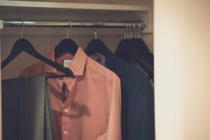Read more about the article Ile kosztuje uszycie marynarki? Komu zlecić uszycie marynarki? Dowiedz się!