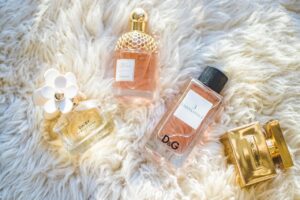 Read more about the article Perfumy damskie na randkę – 5 zapachów, które robią wrażenie